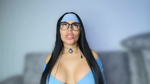 Snapshot of layla_nicols chatting on 3, 5, 2026 Layla online show from 3, 5, 2026
