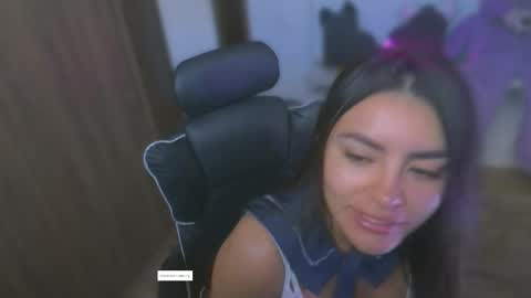 Snapshot of layla_nicols chatting on 26, 5, 2026 Layla online show from 26, 5, 2026
