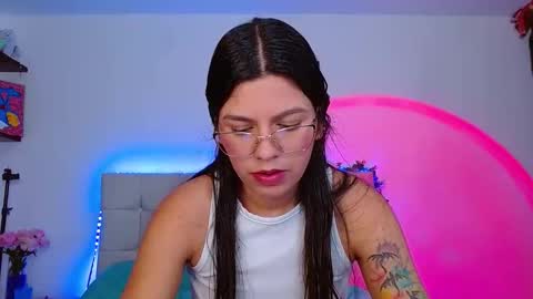 Lia and Rachel online show from 17, 4, 2026