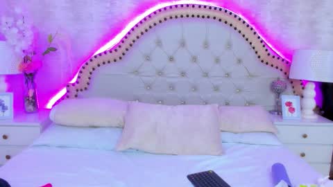 Snapshot of laylaadoll_ chatting on 13, 9, 2025 Lau online show from 13, 9, 2025