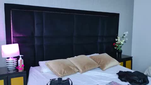 Snapshot of laylaadoll_ chatting on 11, 1, 2026 Lau online show from 11, 1, 2026