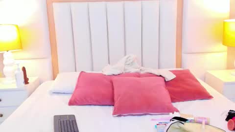 Snapshot of laylaadoll_ chatting on 28, 2, 2026 Lau online show from 28, 2, 2026