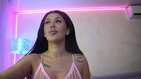 laylacruz online show from 18, 2, 2026