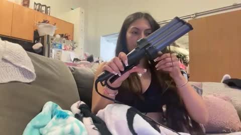 Snapshot of laylakitten4 chatting on 7, 4, 2026 Layla online show from 7, 4, 2026