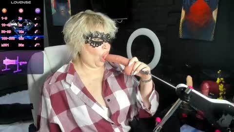 Snapshot of laylalaylamilf chatting on 17, 2, 2026 laylalaylamilf online show from 17, 2, 2026