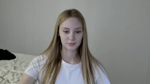 LaylaPretty001 online show from 5, 12, 2024