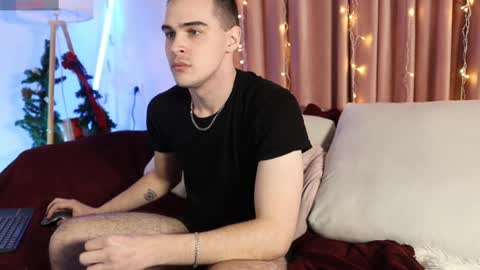 Snapshot of laynevibe chatting on 9, 1, 2025 ntmu online show from 9, 1, 2025