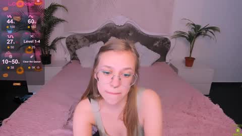 layriantavee online show from 27, 12, 2024