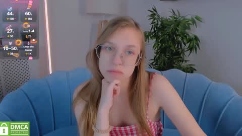 layriantavee online show from 4, 1, 2025