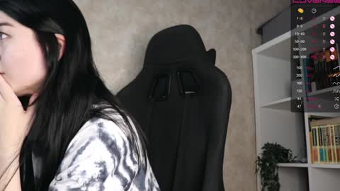 Lisa online show from 10, 12, 2024