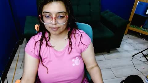 Snapshot of lcherryblossoml chatting on 28, 9, 2025 lcherryblossoml online show from 28, 9, 2025