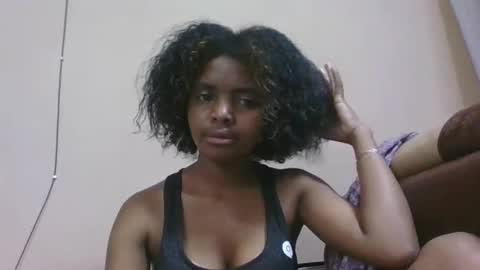 lea96546 online show from 19, 11, 2025