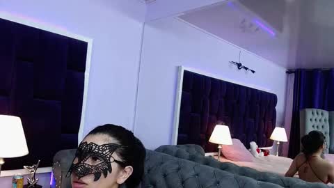 Snapshot of lea_moreau_ chatting on 6, 3, 2025 LeaMoreau online show from 6, 3, 2025