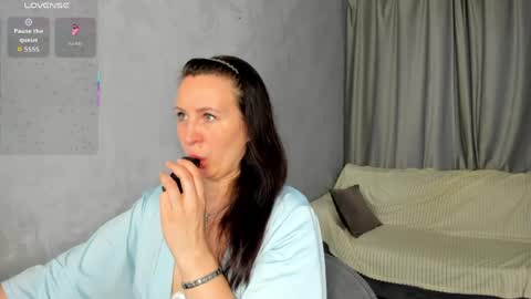 Snapshot of lea_shadom chatting on 22, 5, 2026 Lea online show from 22, 5, 2026