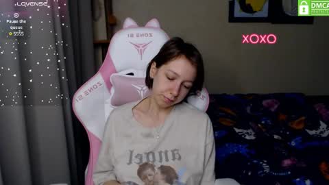 Snapshot of leah__gotty chatting on 5, 12, 2024 Leah  Gotty online show from 5, 12, 2024