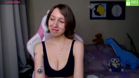 Snapshot of leah__gotty chatting on 1, 2, 2025 Leah  Gotty online show from 1, 2, 2025