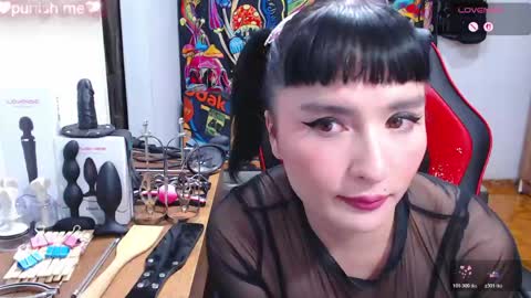 Snapshot of leah__smtith chatting on 15, 5, 2026 leah online show from 15, 5, 2026