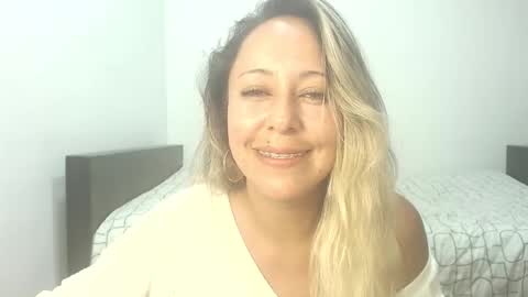 leah_susman online show from 12, 2, 2026