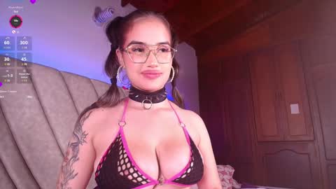 Snapshot of leahprada_ chatting on 9, 1, 2025 Instagram Leahprada online show from 9, 1, 2025