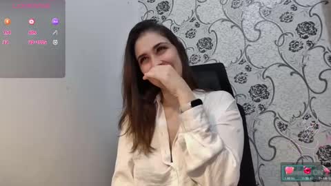 Snapshot of leahwoods chatting on 4, 2, 2025 leahwoods online show from 4, 2, 2025