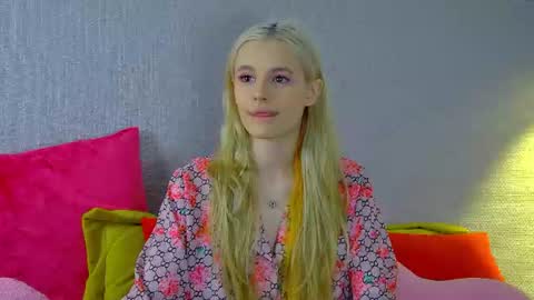 Snapshot of lealamour chatting on 9, 6, 2026 Lea online show from 9, 6, 2026