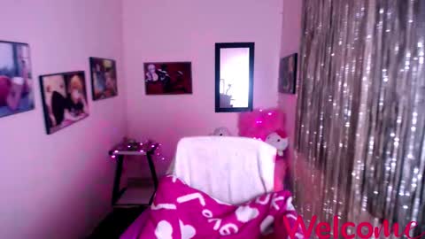 Leandra online show from 24, 1, 2025