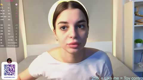 Snapshot of leandraconcatelli chatting on 18, 1, 2026 Sophie online show from 18, 1, 2026