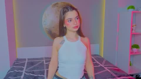 Snapshot of leandraconcatelli chatting on 9, 3, 2026 Sophie online show from 9, 3, 2026