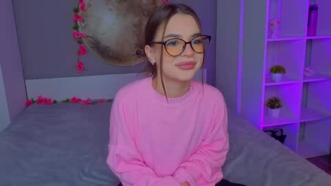 Snapshot of leandraconcatelli chatting on 16, 3, 2026 Sophie online show from 16, 3, 2026