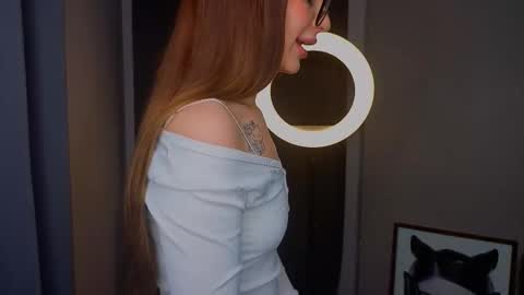 Snapshot of leandraconcatelli chatting on 27, 3, 2026 Sophie online show from 27, 3, 2026