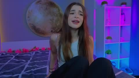 Snapshot of leandraconcatelli chatting on 2, 4, 2026 Sophie online show from 2, 4, 2026