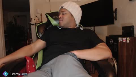 Snapshot of learoy chatting on 25, 12, 2024 Learoy online show from 25, 12, 2024