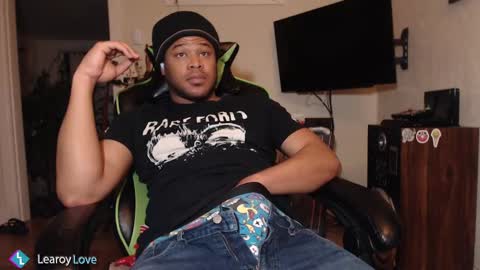 Snapshot of learoy chatting on 19, 2, 2025 Learoy online show from 19, 2, 2025