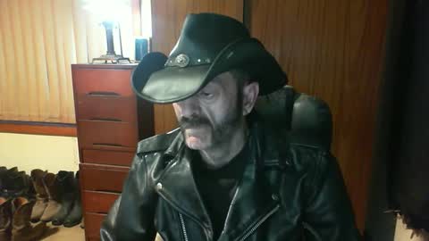 leathergreaser online show from 12, 4, 2026