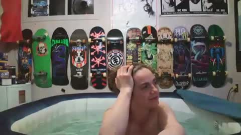 kinky dirty fuck online show from 4, 4, 2026