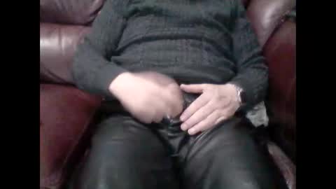 leatherpants68 online show from 4, 12, 2024