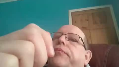 leatherpants68 online show from 1, 11, 2025