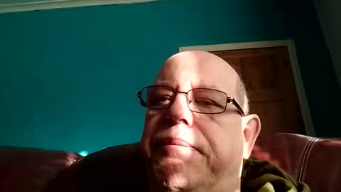 leatherpants68 online show from 12, 1, 2026