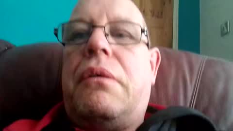 Snapshot of leatherpants68 chatting on 30, 4, 2026 leatherpants68 online show from 30, 4, 2026