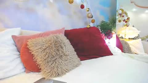 Snapshot of ledy_mary chatting on 8, 12, 2024 ledy mary online show from 8, 12, 2024