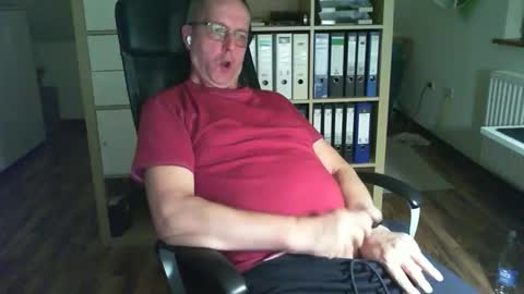 Dave online show from 2, 11, 2025