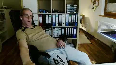 Dave online show from 25, 3, 2026