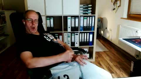 Dave online show from 14, 6, 2026