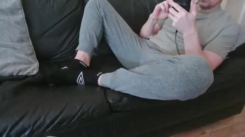 Snapshot of legacy2022 chatting on 6, 4, 2026 UK lover online show from 6, 4, 2026