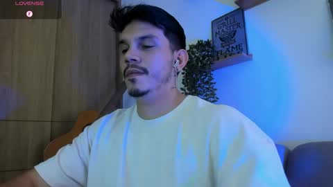 Snapshot of legolas_15 chatting on 24, 4, 2026 Alejandro online show from 24, 4, 2026