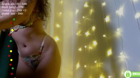Snapshot of leia_bell chatting on 17, 1, 2025 hey Im Leia and I love rock  online show from 17, 1, 2025