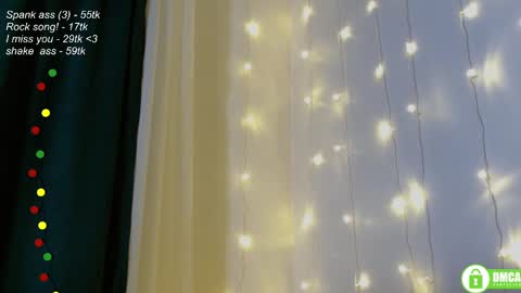 Snapshot of leia_bell chatting on 9, 2, 2025 hey Im Leia and I love rock  online show from 9, 2, 2025