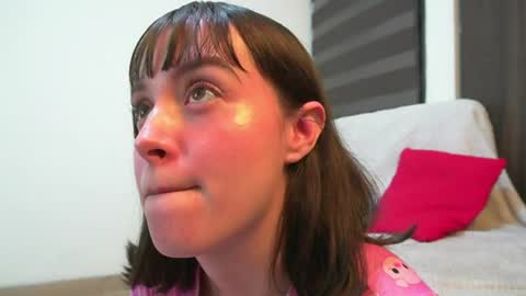 Snapshot of leiaah__ chatting on 5, 6, 2026 Leah online show from 5, 6, 2026