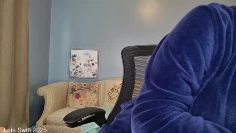 Leia Swift online show from 12, 1, 2025