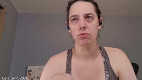 Snapshot of leiaswift chatting on 17, 7, 2026 Leia Swift online show from 17, 7, 2026